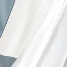 Load image into Gallery viewer, 色無地 袷 グレーブルー 一つ紋 右三階松紋 広衿 正絹 仕立て上がり 身丈164cm