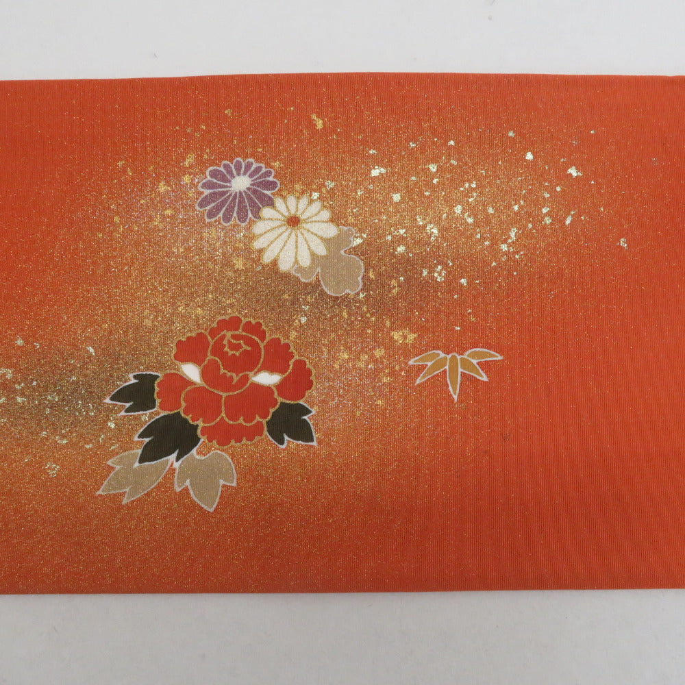 名古屋帯 正絹 塩瀬 オレンジ地 オレンジ色ｘ薄黄色ｘ薄緑色 花車模様 刺繍入り お太鼓柄 仕立て上がり 着物帯 長さ371cm 【キモノオフ野々市若松店】 名古屋帯 正絹 塩瀬 オレンジ地 オレンジ色x薄黄色x薄緑色 落款入り