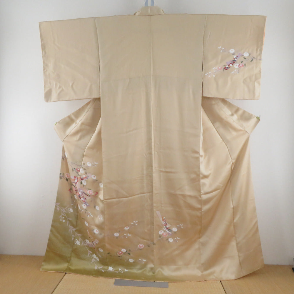 訪問着 縮緬 茶色ｘベージュピンク色 花紋様 刺繍入り 箔入り 広衿 正絹 仕立て上がり着物 身丈163cm 【キモノオフ野々市若松店】 訪問着 縮緬 茶色xベージュピンク色 花紋様 刺繍入り 箔入り 広衿