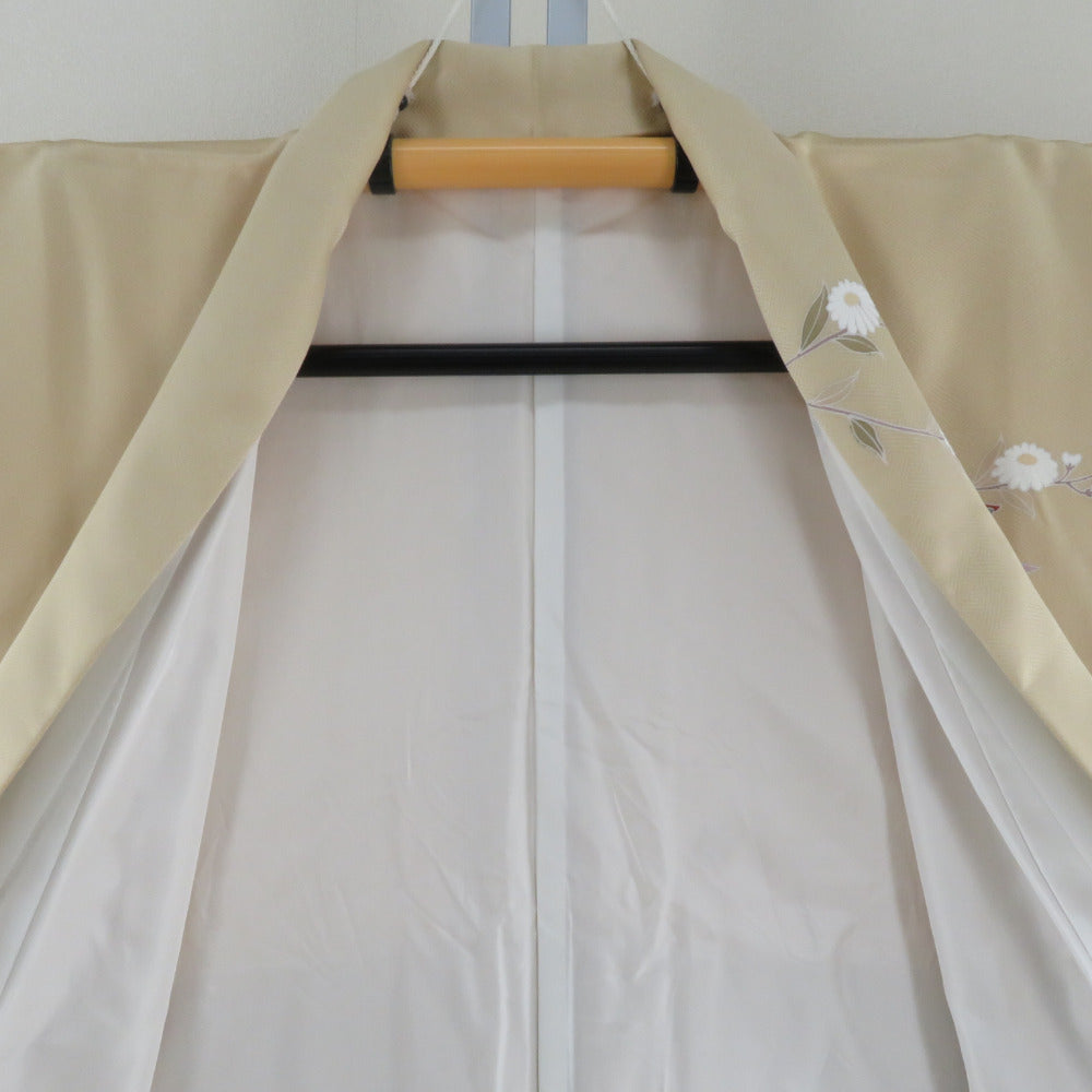 訪問着 薄黄色ｘ白色 菊に短冊紋様 ぼかし染め 地紋入り 広衿 正絹 仕立て上がり着物 身丈165cm 【キモノオフ野々市若松店】 訪問着 薄黄色x白色 菊に短冊紋様 ぼかし染め 地紋入り 広衿 正絹