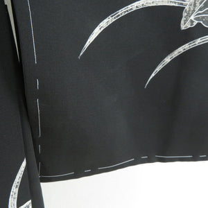 羽織 絹 黒色ｘ灰色ｘサーモンピンク 稲模様 刺繍入り 着物上着 着物ジャケット ちりよけ 仕立て上がり 身丈75.6cm