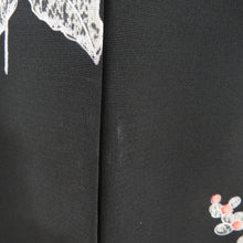 画像をギャラリービューアに読み込む, 羽織 絹 黒色ｘ灰色ｘサーモンピンク 稲模様 刺繍入り 着物上着 着物ジャケット ちりよけ 仕立て上がり 身丈75.6cm