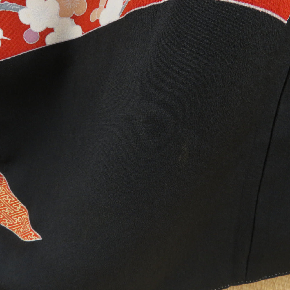黒留袖 飛び鶴文様 五三桐紋 正絹 刺繍入り 落款入り 比翼 刺繍入り 袷 広衿 礼装着物 フォーマル 仕立て上がり 身丈159cm 【キモノオフ野々市若松店】 黒留袖 飛び鶴文様 五三桐紋 正絹 刺繍入り 落款入り 比翼 刺繍入り 袷