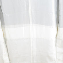 Load image into Gallery viewer, 黒留袖 飛び鶴文様 五三桐紋 正絹 刺繍入り 落款入り 比翼 刺繍入り 袷 広衿 礼装着物 フォーマル 仕立て上がり 身丈159cm