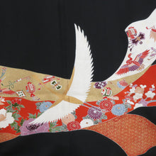 Load image into Gallery viewer, 黒留袖 飛び鶴文様 五三桐紋 正絹 刺繍入り 落款入り 比翼 刺繍入り 袷 広衿 礼装着物 フォーマル 仕立て上がり 身丈159cm