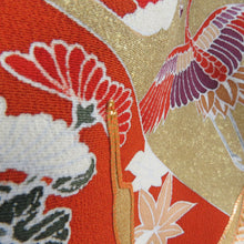 Load image into Gallery viewer, 黒留袖 飛び鶴文様 五三桐紋 正絹 刺繍入り 落款入り 比翼 刺繍入り 袷 広衿 礼装着物 フォーマル 仕立て上がり 身丈159cm