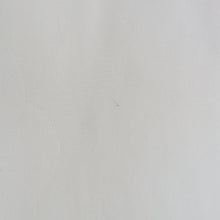 Load image into Gallery viewer, 付下げ 昭和レトロ 刺繍入り クリーム色ｘゴールドｘグリーン 雲に尾長鳥紋様 広衿 正絹 仕立て上がり着物 身丈152cm