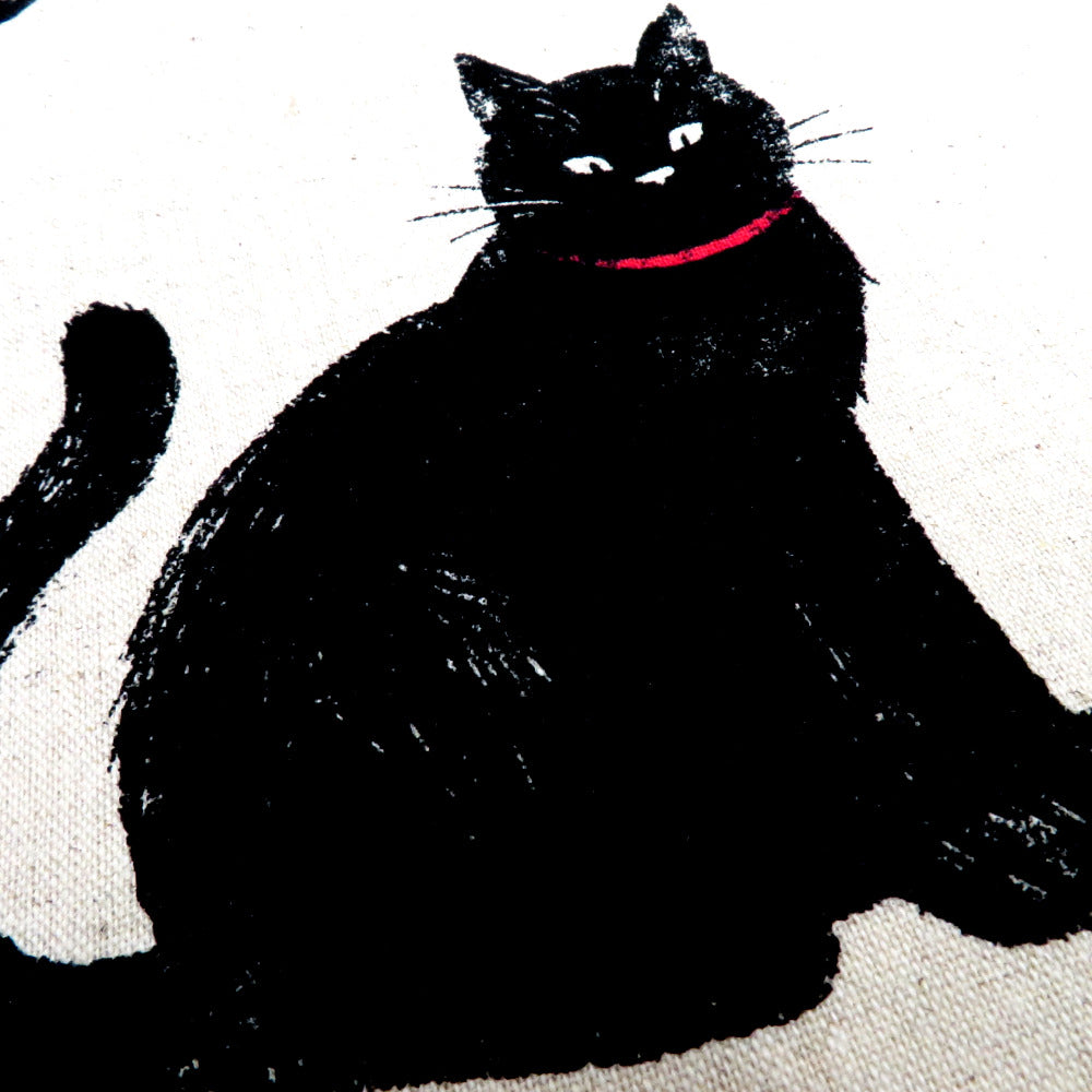 黒猫　名古屋帯　洗える　帯　猫　ネコ　仕立て上がり　可愛い　総柄　生成色　モダン 名古屋帯 綿 ベージュ系 黒猫文様 全通柄 カジュアル 仕立て上がり