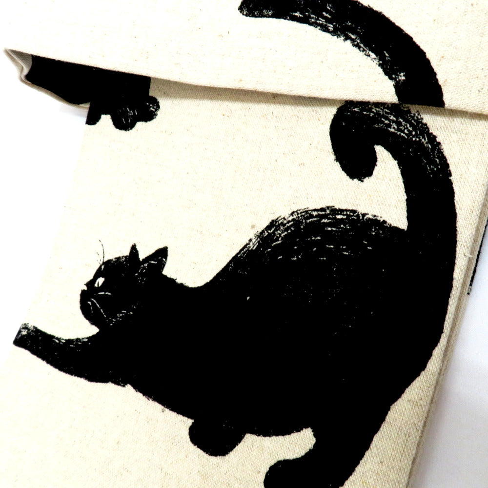 名古屋帯 綿 ベージュ系 黒猫文様 全通柄 カジュアル 仕立て上がり