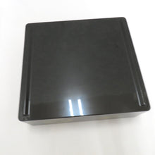 Load image into Gallery viewer, 骨董・民芸品 御重 重箱 二段重 黒 漆器 蒔絵 重台 共箱有
