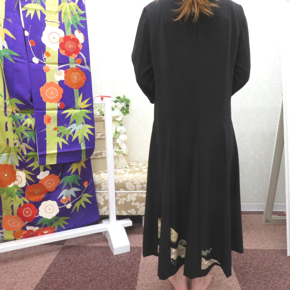 黒留袖 黒留袖ワンピース 松に花々文様 正絹 箔入り Mサイズ 礼装