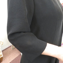 Load image into Gallery viewer, 黒留袖 黒留袖ワンピース 松に花々文様 正絹 箔入り Mサイズ 礼装 フォーマル 留袖ドレス 仕立て上がり 着物リメイク