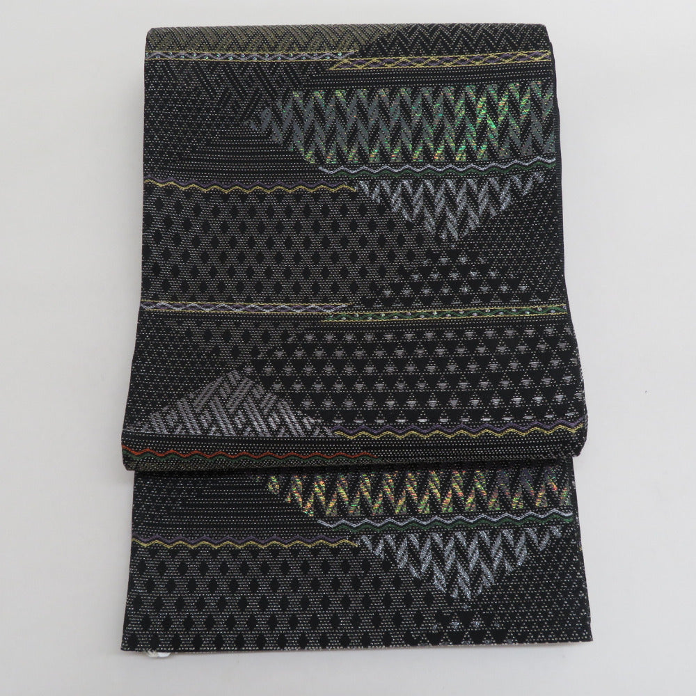 袋帯 正絹 吉祥大菱文 黒色ｘゴールドｘ多色 金糸 螺鈿輪奈織 六通柄  長さ440cm【中古】 【キモノオフ野々市若松店】 袋帯 正絹 吉祥大菱文 黒色xゴールドx多色 金糸 螺鈿輪奈織 六通柄