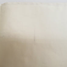 Load image into Gallery viewer, 袋帯 正絹 金糸 唐草花に華紋文様 金色ｘ緑色ｘ紫色 六通柄 フォーマル 礼装 長さ440cm