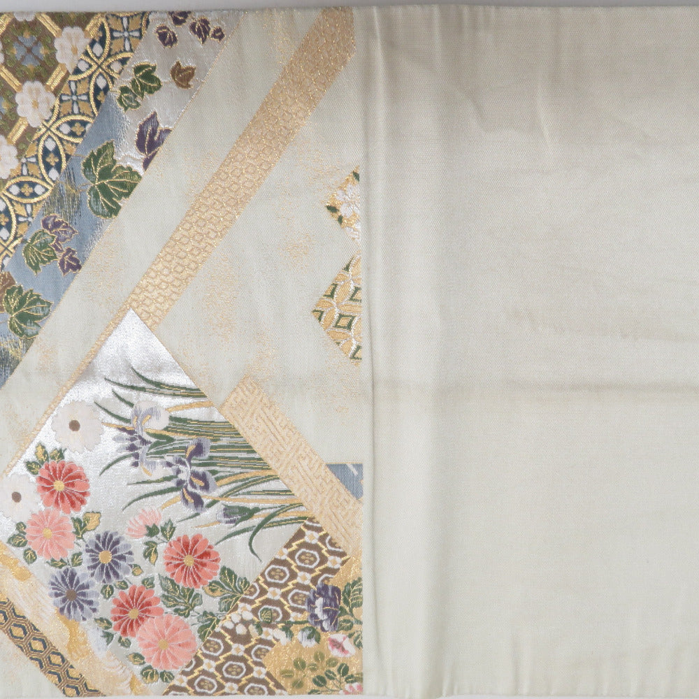 袋帯　金ベージュ　花と松柄　くすみカラー　正絹 袋帯 正絹 金糸 ベージュ色x金色x緑色x多色 菱型に四季花文様