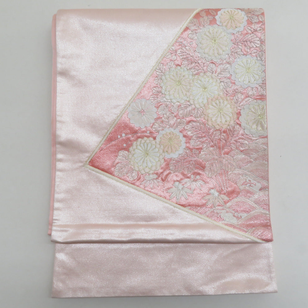 袋帯 綴れ織り お太鼓柄 波に季節の花々紋様 金糸ｘ銀糸 シルバーx多色 正絹 仕立て上がり 着物帯 長さ477cm 【キモノオフ野々市若松店】 袋帯 綴れ織り お太鼓柄 波に季節の花々紋様 金糸x銀糸 シルバーx多色