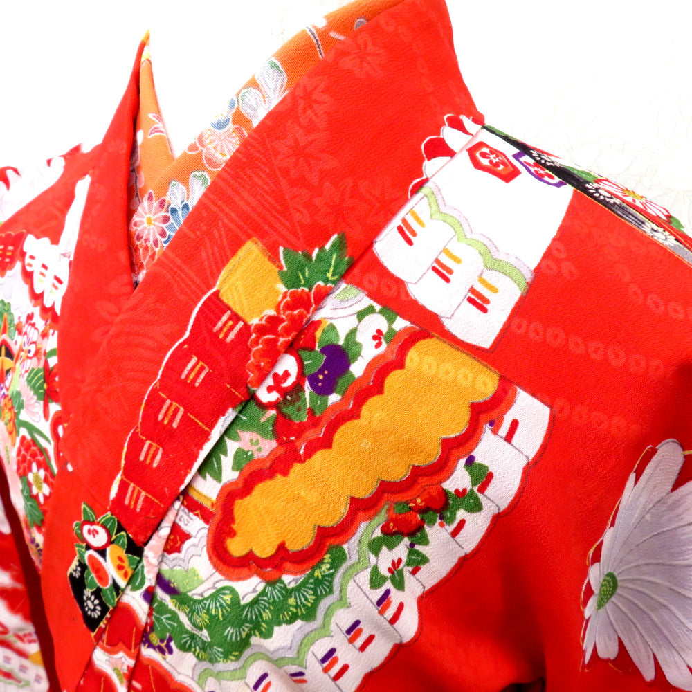 子供着物 アンティーク 昔 赤 多色 扇 御所車 冊子 花 雲 宝文様 女児