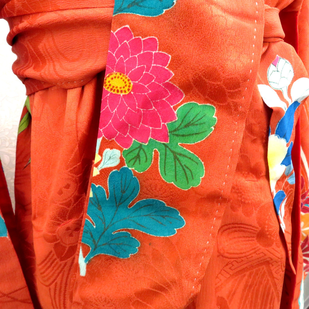 子供着物 希少 昔 アンティーク着物 四つ身 女児用 オレンジブラウン系 多色 花薬玉 昔きもの 胴裏紅絹  袖口・裾に綿入 大正ロマン コレクター【中古】 【キモノオフ野々市若松店】 子供着物 希少 昔 アンティーク着物 四つ身 女児用 オレンジブラウン系