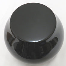 Load image into Gallery viewer, 骨董・民芸品 輪島塗 松喰鶴蒔絵 花器 花生 鉢 フラワーベース 漆器 黒 箱有 インテリア