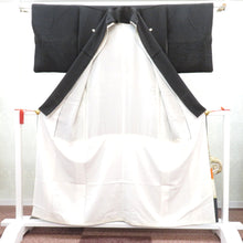 画像をギャラリービューアに読み込む, 昔黒留袖 アンティーク黒留袖 雅楽器文様 風景 刺繍 金コマ刺繍 ツタ紋五つ入 昔着物 レトロ 身丈157cm