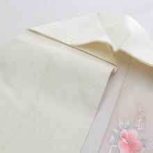 Load image into Gallery viewer, 名古屋帯 夏用 正絹 ラメ糸入り 刺繍入り 銀糸 シルバー系 お太鼓柄 花文様 夏物 カジュアル 仕立て上がり 夏帯 長さ362cm
