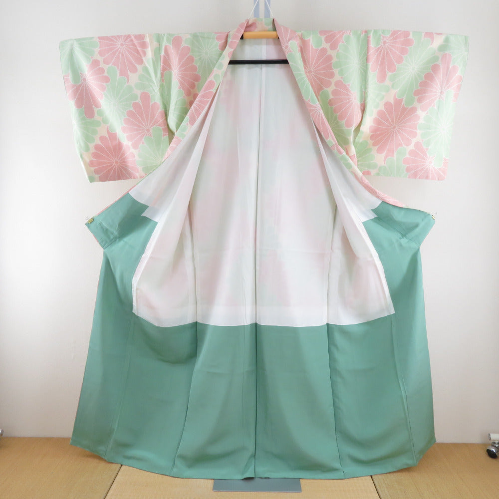 紬 着物 毘沙門亀甲に花模様 辛子色ｘ緑色 単衣 バチ衿 絹 仕立て上がり着物 身丈161cm 【キモノオフ野々市若松店】 紬 着物 袷 正絹 辛子色xエンジ色x緑色 市松に絣模様 バチ衿