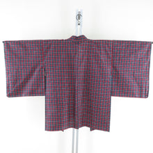 Load image into Gallery viewer, 紬 着物 アンサンブル 羽織付き セット 格子模様 袷 バチ衿 紺色ｘ赤色 正絹 カジュアル 余り布付き 仕立て上がり 身丈157cm