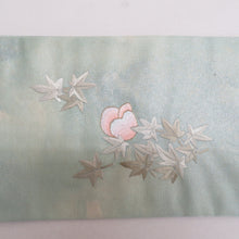 Load image into Gallery viewer, 名古屋帯 正絹 小鳥に花紋様 お太鼓柄 薄緑色 刺繍入り ジュアル 仕立て上がり 着物帯 長さ378cm