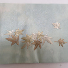 Load image into Gallery viewer, 名古屋帯 正絹 小鳥に花紋様 お太鼓柄 薄緑色 刺繍入り ジュアル 仕立て上がり 着物帯 長さ378cm