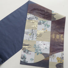 Load image into Gallery viewer, 名古屋帯 正絹 京袋帯 格子に季節の花々と流水模様 金糸 チャコールグレーｘ紫色ｘ金色 六通柄 カジュアル 仕立て上がり 着物帯 長さ376cm