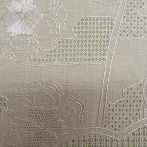 袋帯 洒落袋帯 正絹 紬 薄緑色 黄緑 スワトー刺繍 花鳥文様 お太鼓柄 仕立て上がり 着物帯 長さ444cm