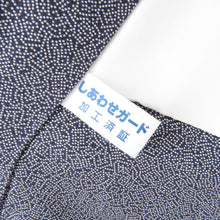 Load image into Gallery viewer, 色無地 袷 お洒落色無地 市松地模様 紺色 紋無し 広衿 江戸小紋八掛 正絹 仕立て上がり 身丈168cm