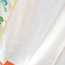 Load image into Gallery viewer, 振袖 黄色ｘ多色 カラフル キジ文様 刺繍入り 正絹 袷 広衿 成人式 仕立て上がり 身丈160cm 中古