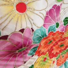 Load image into Gallery viewer, 振袖 黄色ｘ多色 カラフル キジ文様 刺繍入り 正絹 袷 広衿 成人式 仕立て上がり 身丈160cm 中古