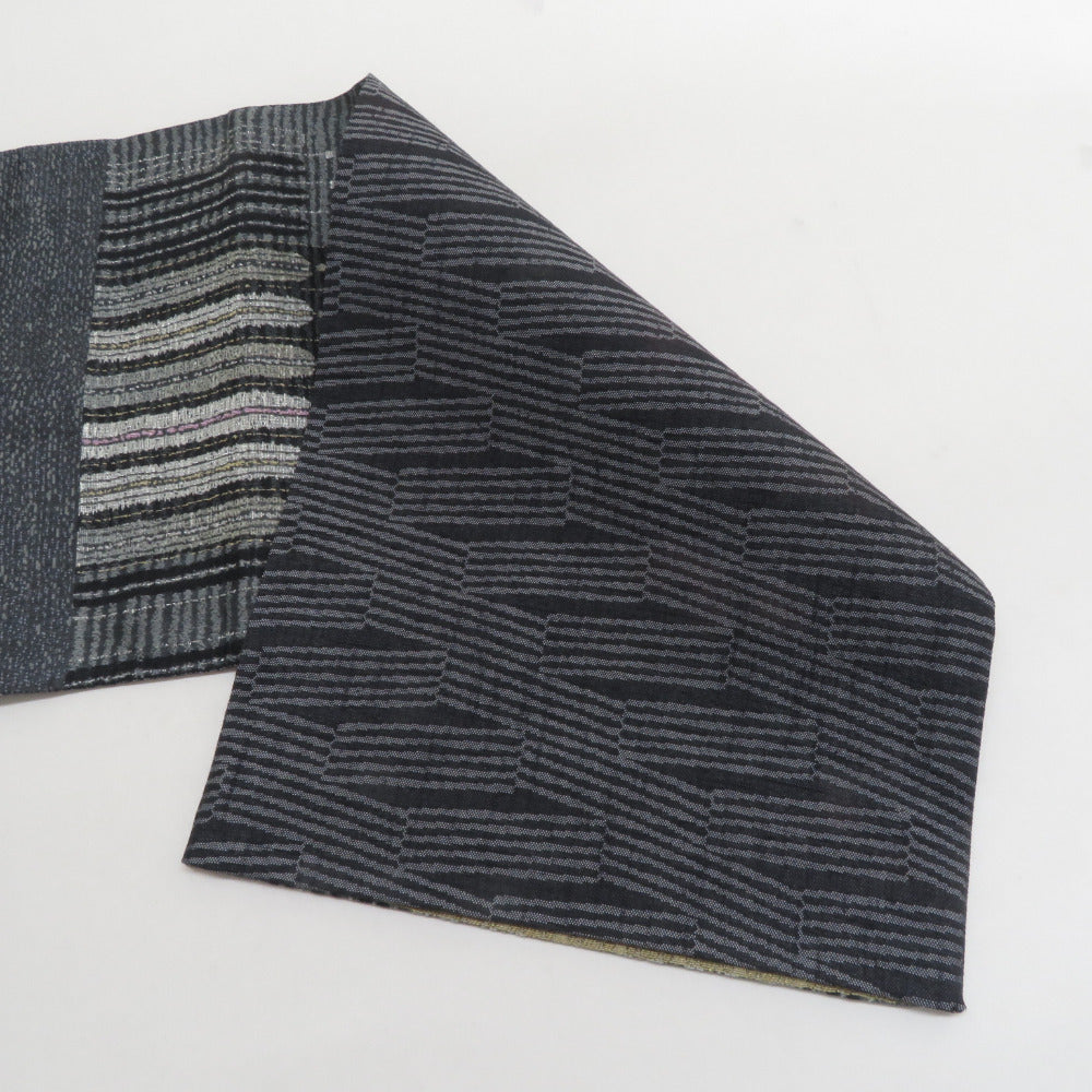 44黒とグレーの幾何学模様 袋帯 袋帯 洒落袋帯 黒色x灰色 幾何学模様 六通柄 正絹 仕立て上がり 着物