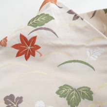 Load image into Gallery viewer, 名古屋帯 正絹 刺繍入り ベージュ色ｘ緑色ｘ多色 金糸 梅に紅葉模様 六通柄 カジュアル 仕立て上がり 着物帯 長さ353cm