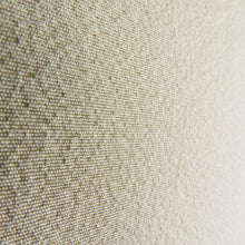 Load image into Gallery viewer, 色無地 色は華 色無地きものの園 袷 黄緑色 一つ紋 五三桐紋 広衿 余り布付き パールトーン加工入り 正絹 仕立て上がり 身丈167.5cm