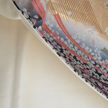 Load image into Gallery viewer, 袋帯 振袖用 金色ｘ灰色 御所車に小桜文様 六通柄 正絹 仕立て上がり 着物帯 長さ424cm