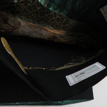 Load image into Gallery viewer, 袋帯 西陣織 証紙付き 振袖用 金色ｘ緑色 金糸銀糸 水玉文様 六通柄 正絹 未仕立て 着物帯 長さ464cm