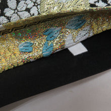 Load image into Gallery viewer, 袋帯 振袖用 金色ｘ黒色ｘ多色 ゴールド系 市松に桜文様 六通柄 正絹 仕立て上がり 着物帯 長さ440cm