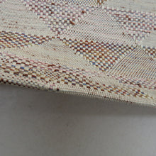 Load image into Gallery viewer, 名古屋帯 正絹 京袋帯 ベージュ色ｘ茶色 鱗模様 カジュアル帯 全通柄 仕立て上がり 着物帯 長さ376cm