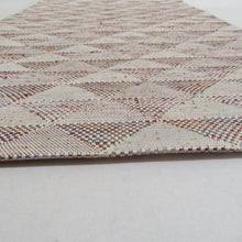 Load image into Gallery viewer, 名古屋帯 正絹 京袋帯 ベージュ色ｘ茶色 鱗模様 カジュアル帯 全通柄 仕立て上がり 着物帯 長さ376cm