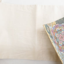 Load image into Gallery viewer, 袋帯 西陣織 ながしま帯 証紙付き パステル系 ゴールド系 薄緑色ｘ金色ｘ多色 華文に切嵌文様 六通柄 正絹 仕立て上がり 着物帯 長さ448cm