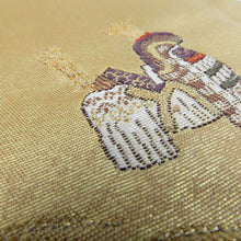 画像をギャラリービューアに読み込む, 袋帯 金糸 ゴールド系 刺繍入り 本金箔 奥の細道絵紋 金泥箔 金色ｘ緑色ｘ多色 箱付き 六通柄 正絹 仕立て上がり 長さ432cm