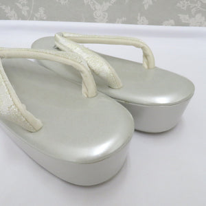 草履・バッグセット 草履バッグセット シャンパンゴールド 市松華紋 シルバー 24.0ｃｍ フリーサイズ フォーマル 留袖 訪問着 付下げ 色無地