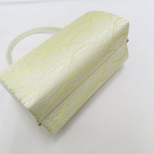 画像をギャラリービューアに読み込む, 草履・バッグセット 白梅謹製 礼装用 Mサイズ フォーマル ゴールド×ホワイト シャンパンゴールド 芝 24.0cm 日本製 牛皮底面