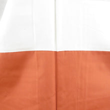 画像をギャラリービューアに読み込む, 紬 着物 オレンジ色ｘ緑色ｘ多色 縦縞に幾何学模様 カラフル エスニック調 袷 バチ衿 正絹 カジュアル 仕立て上がり 身丈158cm