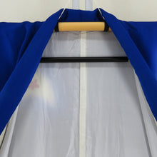 Load image into Gallery viewer, 付下げ 袷 青色ｘピンク色ｘ多色 ぼかし染め 花瓶紋様 広衿 正絹 仕立て上がり着物 身丈158cm