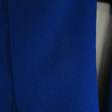 Load image into Gallery viewer, 付下げ 袷 青色ｘピンク色ｘ多色 ぼかし染め 花瓶紋様 広衿 正絹 仕立て上がり着物 身丈158cm