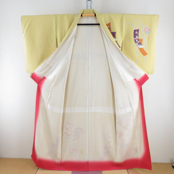 付下げ 袷 辛子色ｘオレンジ色ｘ多色 冊紙に熨斗と花々紋様 広衿 正絹 仕立て上がり着物 身丈157cm【中古】 付下げ 袷 辛子色xオレンジ色x多色 冊紙に熨斗と花々紋様 広衿 正絹